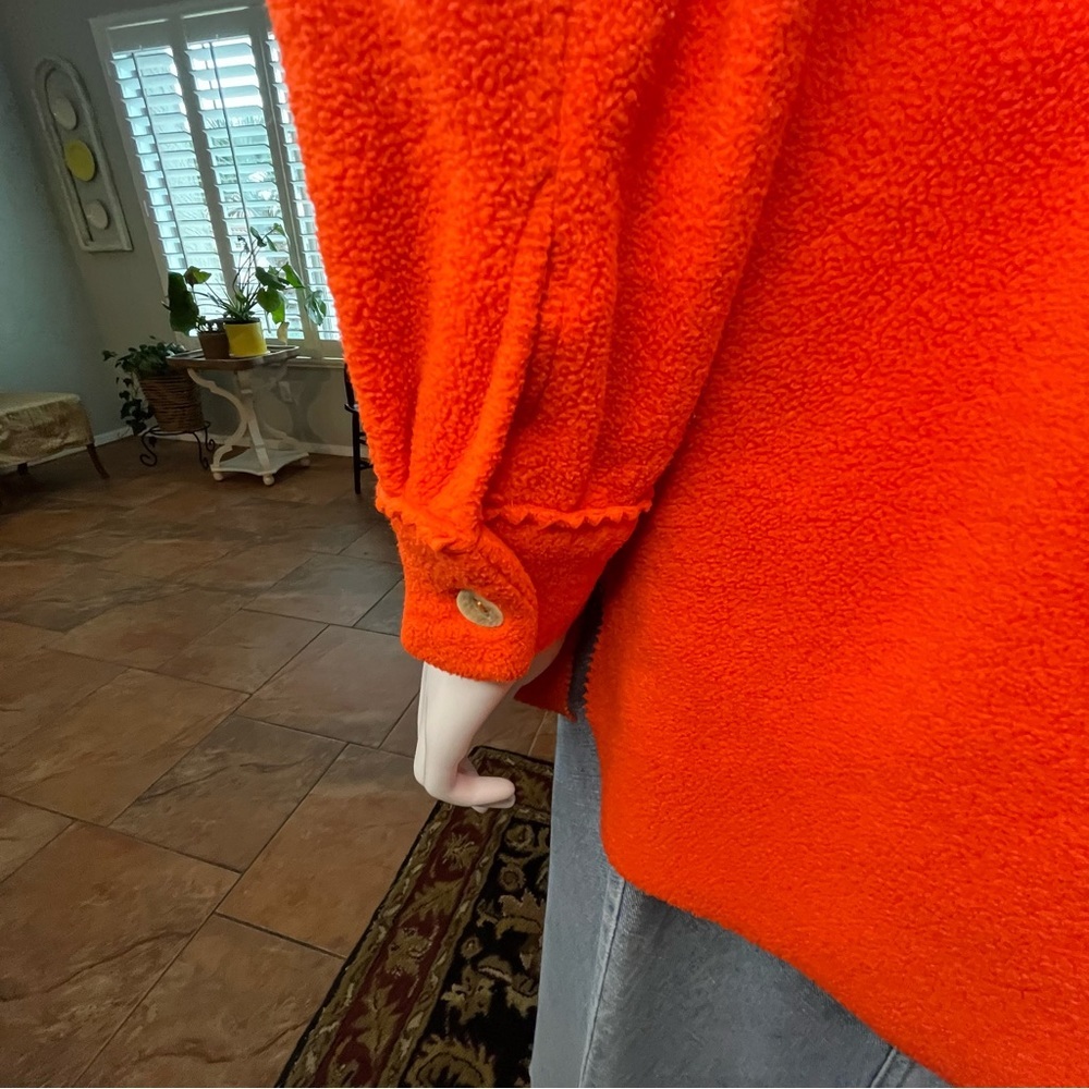 Women’s Shacket Size XL Moda International Red/Orange Fleece Sharktooth Buttons - Picture 11 of 15